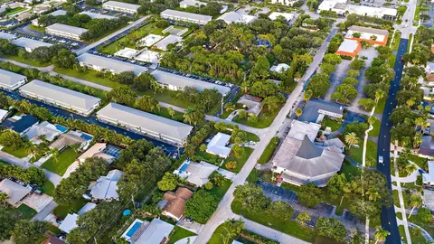 View/Area - 570 N Dover Rd, Tequesta, FL 33469 photo 11 of 11