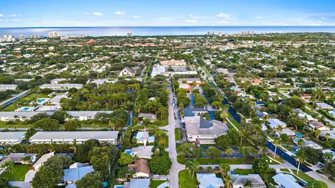 View/Area - 570 N Dover Rd, Tequesta, FL 33469 photo 8 of 11