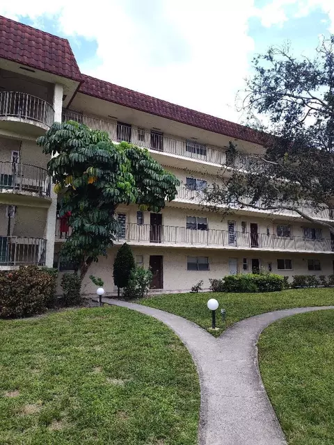 3330 Spanish Moss Ter #110, Lauderhill, FL 33319