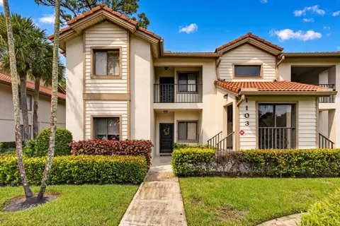 1103 Duncan Cir #201, Palm Beach Gardens, FL 33418