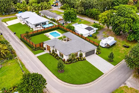4329 Whispering Pines Rd, West Palm Beach, FL 33406