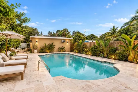4329 Whispering Pines Rd, West Palm Beach, FL 33406