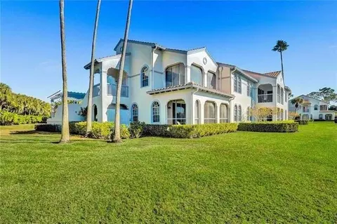 704 Ryder Cup Cir, Palm Beach Gardens, FL 33418
