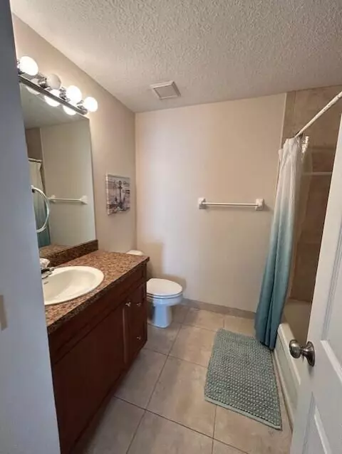 Bath - 5795 SE Mitzi Ln, Stuart, FL 34997 photo 3 of 3