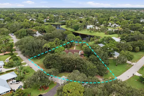 View/Area - 19567 Trails End Ter, Jupiter, FL 33458 photo 1 of 9