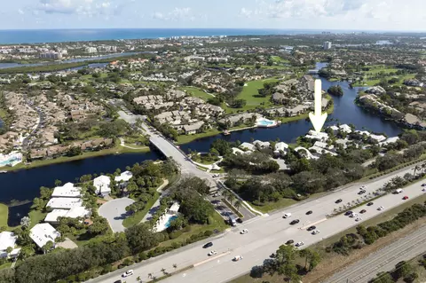 View/Area - 17080 Crossgate Dr, Jupiter, FL 33477 photo 5 of 9