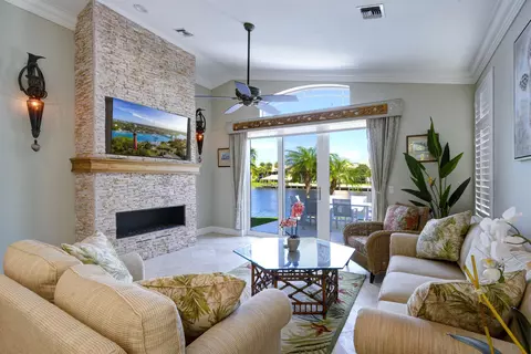 Living - 17080 Crossgate Dr, Jupiter, FL 33477 photo 1 of 2