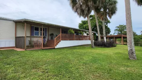 Exterior - 1012 Perch St, Okeechobee, FL 34974 photo 23 of 27