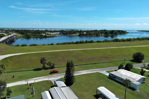 View/Area - 1014 Bream Ave, Okeechobee, FL 34974 photo 5 of 7