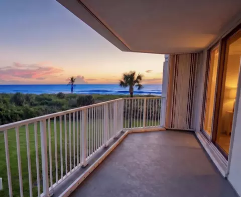 2700 N Highway A1a #302, Fort Pierce, FL 34949