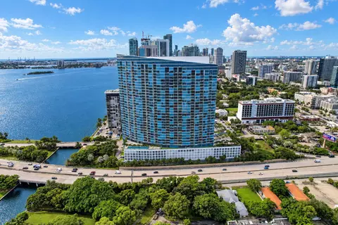 601 NE 36th St #1008, Miami, FL 33137