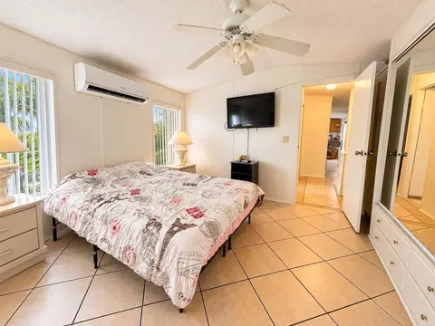 Bedroom - 3580 SE 6th Ter, Okeechobee, FL 34974 photo 1 of 2