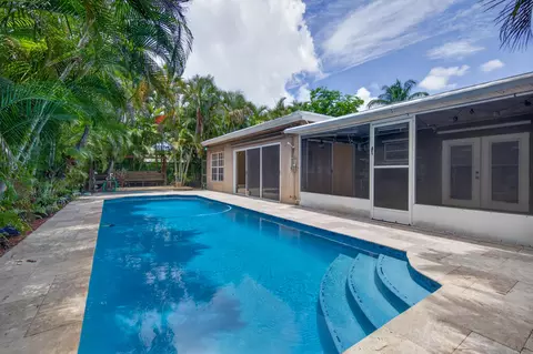 1540 NE 40th St, Oakland Park, FL 33334