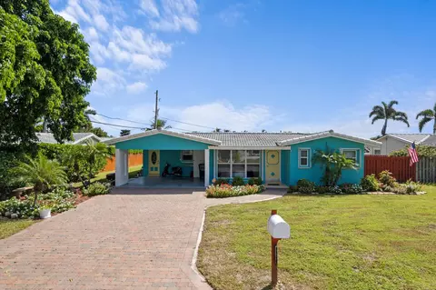 2750 NE 27th Cir, Boca Raton, FL 33431