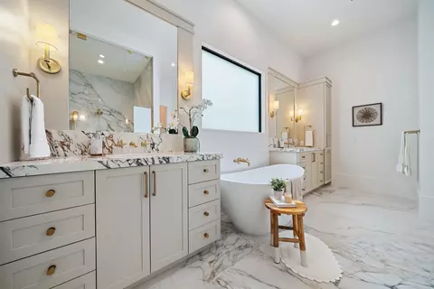 Bath - 9535 Sandy Run Rd, Jupiter, FL 33478 photo 7 of 18