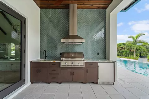 Kitchen - 9535 Sandy Run Rd, Jupiter, FL 33478 photo 12 of 14