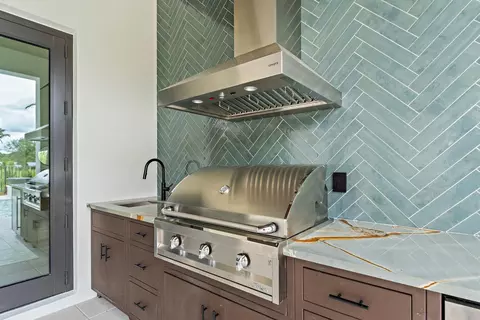 Kitchen - 9535 Sandy Run Rd, Jupiter, FL 33478 photo 14 of 14