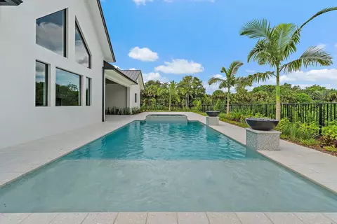 Exterior - 9535 Sandy Run Rd, Jupiter, FL 33478 photo 19 of 23