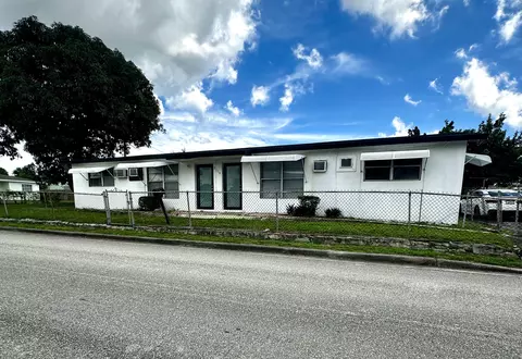 3116 Rj Hendley Ave, Riviera Beach, FL 33404