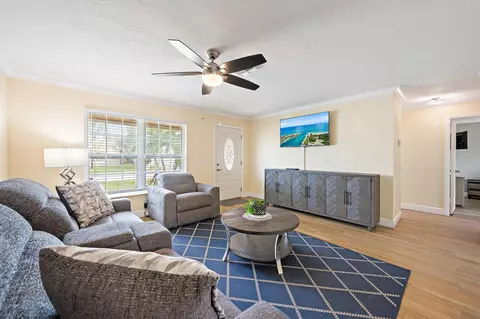 Living - 171 Banyan Cir, Jupiter, FL 33458 photo 1 of 3