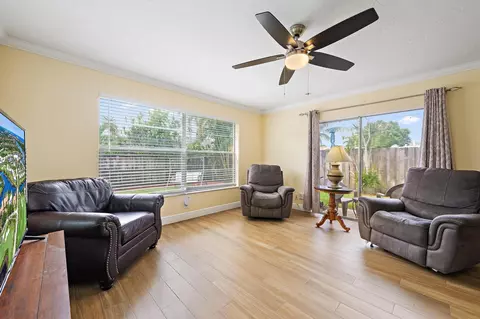 Living - 171 Banyan Cir, Jupiter, FL 33458 photo 3 of 3