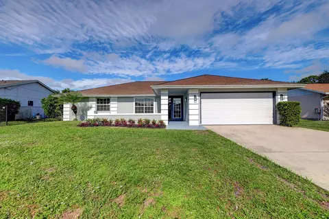 325 SE Wallace Ter, Port Saint Lucie, FL 34983