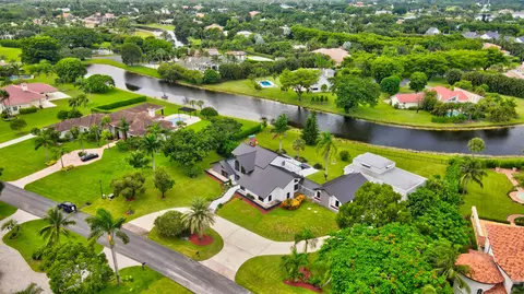 10385 Avenida Del Rio, Delray Beach, FL 33446