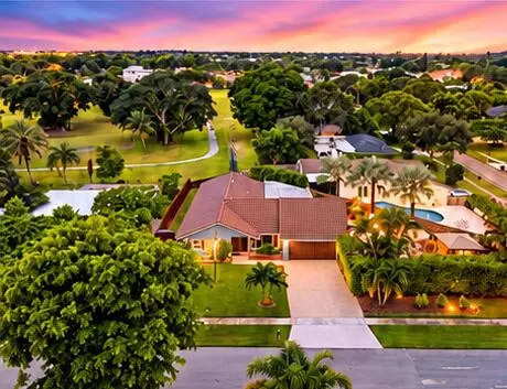 3590 Lakeview Dr, Delray Beach, FL 33445