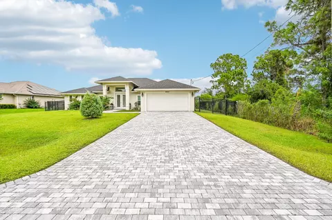 5803 NW Culebra Ave, Port Saint Lucie, FL 34986