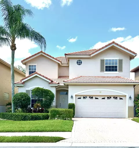 97 Monterey Pointe Dr, Palm Beach Gardens, FL 33418
