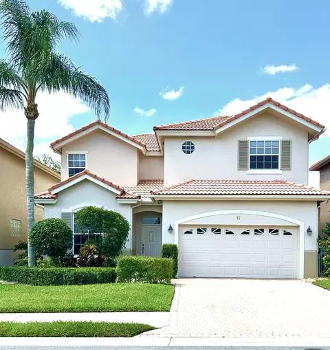 97 Monterey Pointe Dr, Palm Beach Gardens, FL 33418