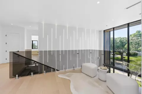 Entry Way - 2360 NE 49th St, Lighthouse Point, FL 33064 photo 14 of 15