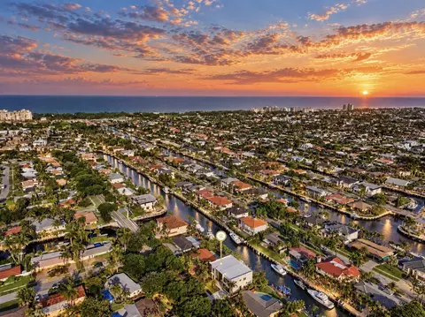 View/Area - 2360 NE 49th St, Lighthouse Point, FL 33064 photo 1 of 4