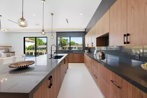 Kitchen - 2360 NE 49th St, Lighthouse Point, FL 33064 photo 6 of 9
