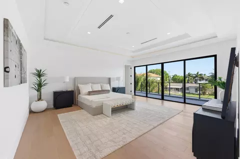 Bedroom - 2360 NE 49th St, Lighthouse Point, FL 33064 photo 1 of 5