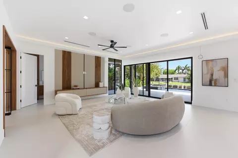 Living - 2360 NE 49th St, Lighthouse Point, FL 33064 photo 1 of 3