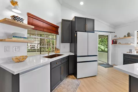 Kitchen - 5309 Pine Cir, Coral Springs, FL 33067 photo 2 of 5
