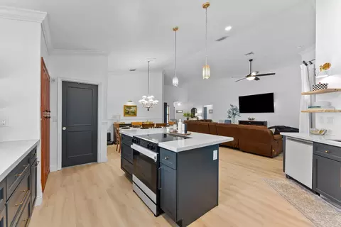 Kitchen - 5309 Pine Cir, Coral Springs, FL 33067 photo 5 of 5