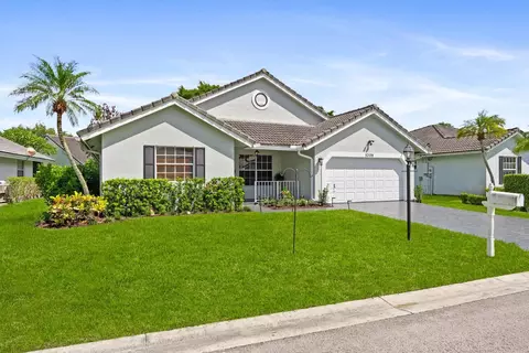 Exterior - 5309 Pine Cir, Coral Springs, FL 33067 photo 2 of 8