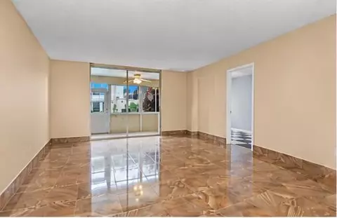 10 Willowbrook Ln #108, Delray Beach, FL 33446