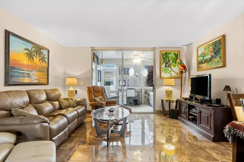 10 Willowbrook Ln #108, Delray Beach, FL 33446