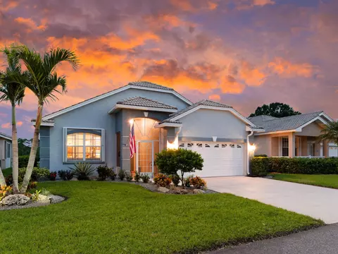 908 NW Sarria Ct, Port Saint Lucie, FL 34986