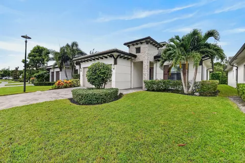 2948 Gin Berry Way, West Palm Beach, FL 33401