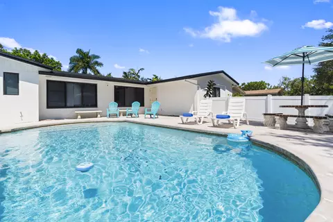 2121 NE 51st Ct, Fort Lauderdale, FL 33308