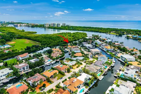 611 Phillips Dr, Boca Raton, FL 33432