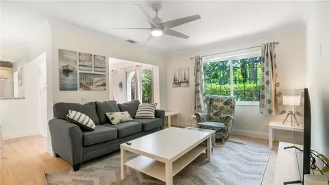 6525 Via Regina #0100, Boca Raton, FL 33433