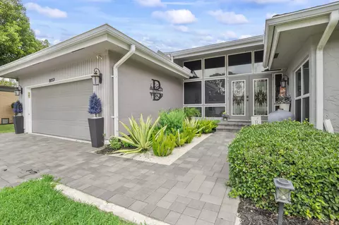 8059 Buttonwood Cir, Tamarac, FL 33321