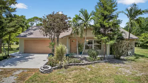 16971 W Mayfair Dr W, The Acreage, FL 33470