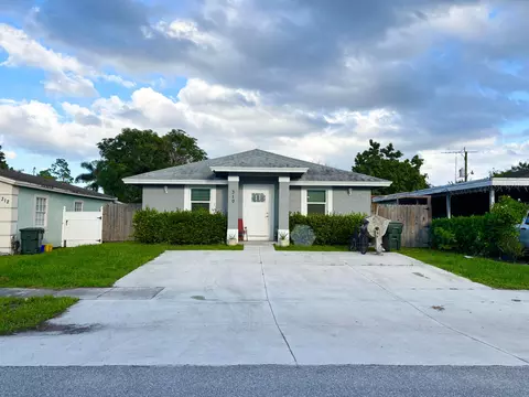 310 Jennings Ave, Greenacres, FL 33463