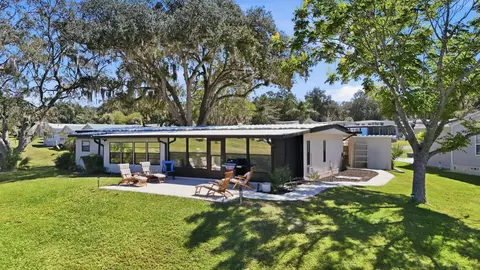 115 Willow Way, Lady Lake, FL 32159